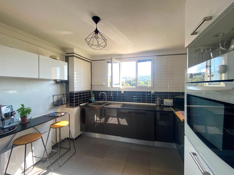 Appartement - 67 m² - 4 pièces