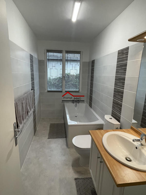 Maison - 317 m² - 11 pièces