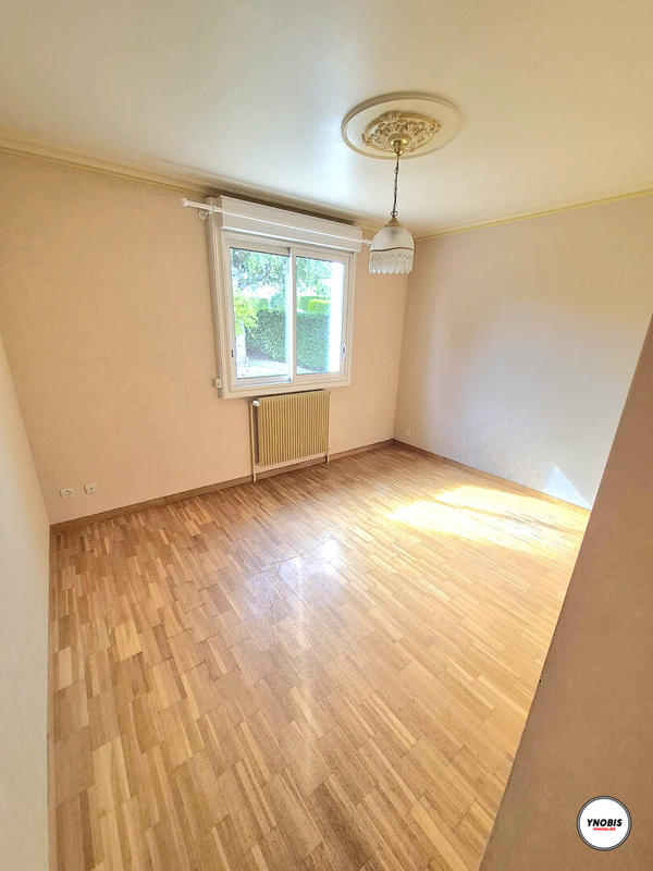 Maison - 121 m² - 6 pièces