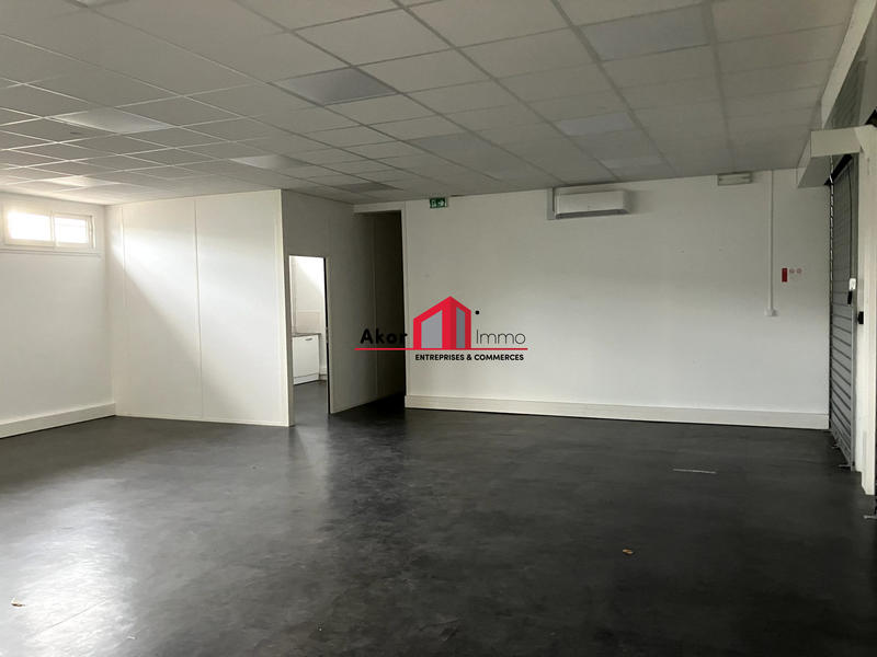 Local commercial - 668 m²