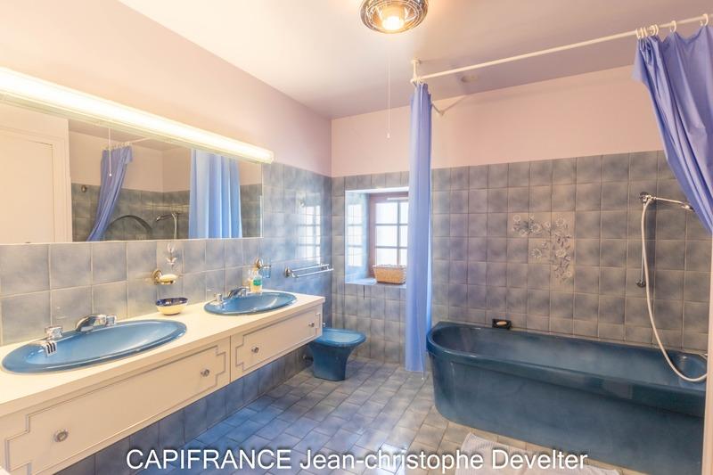 Maison en pierre - 250 m² - 8 pièces