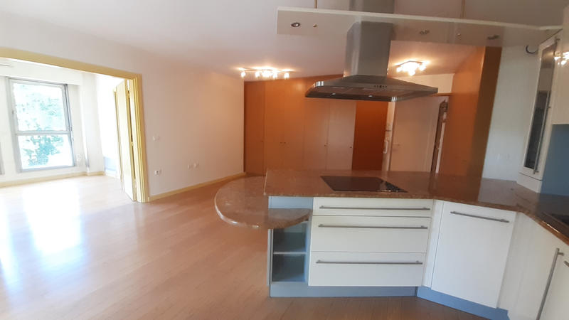 Appartement - 82 m² - 3 pièces