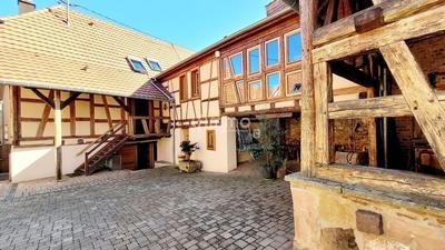 Maison - 207 m² - 7 pièces