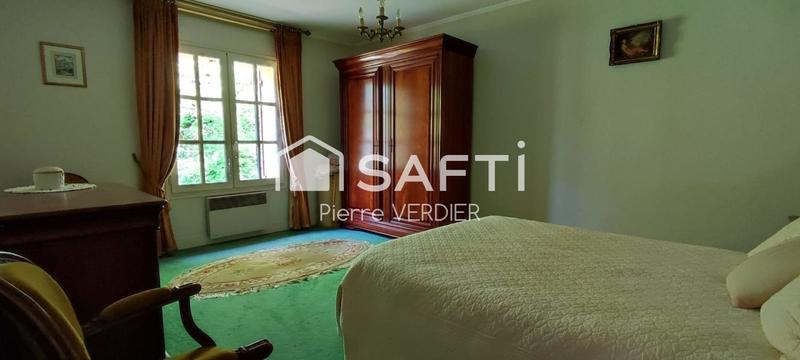 Maison - 255 m² - 8 pièces