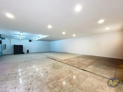 Maison - 135 m² - 4 pièces