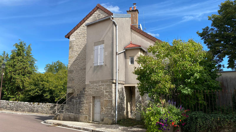 Maison de village - 88 m² - 5 pièces