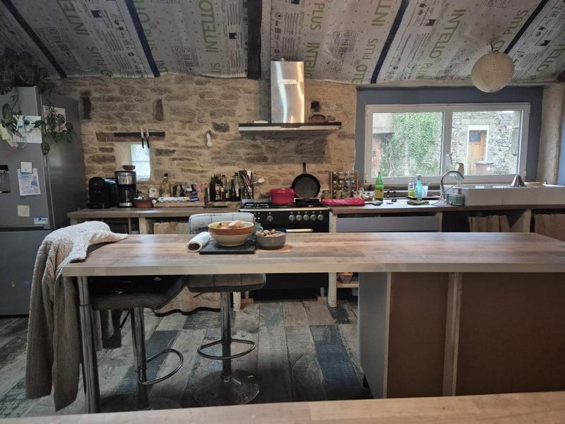 Maison en pierre - 190 m² - 7 pièces