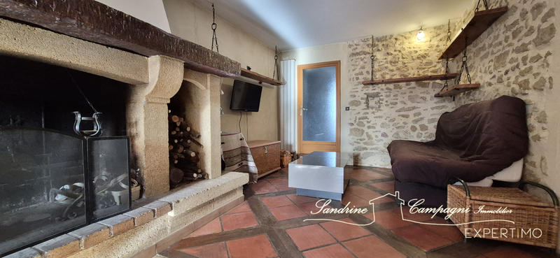 Maison - 275 m² - 13 pièces