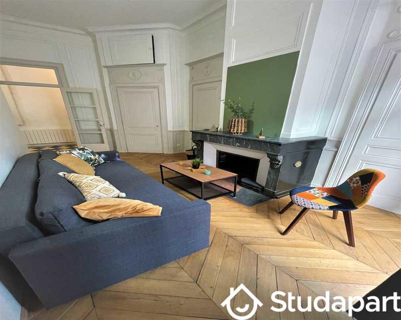 Chambre - 110 m² - 1 pièce