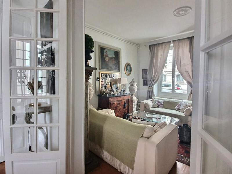 Maison - 170 m² - 8 pièces