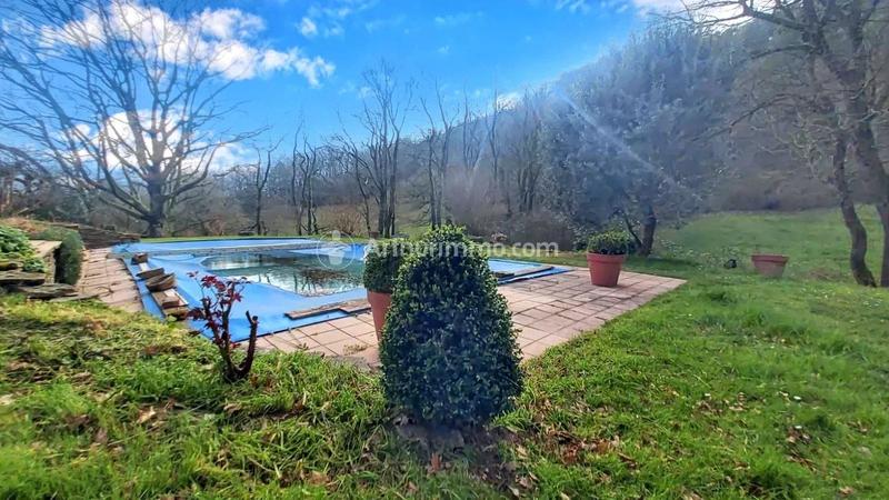 Maison - 174 m² - 8 pièces