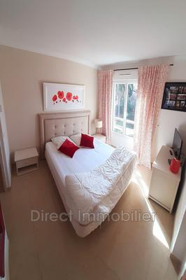 Appartement - 99 m² - 4 pièces