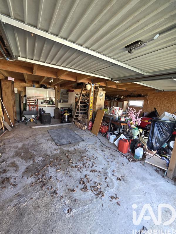 Maison - 180 m² - 8 pièces