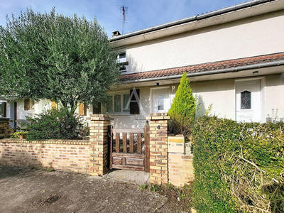 Maison - 78 m² - 5 pièces