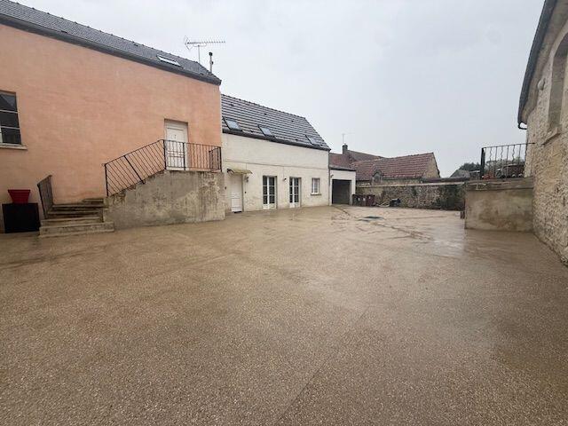 Maison - 112 m² - 4 pièces