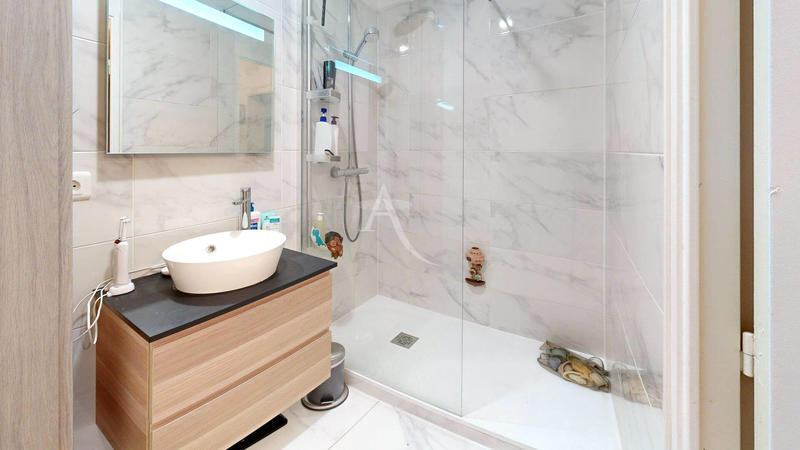 Appartement - 70 m² - 4 pièces