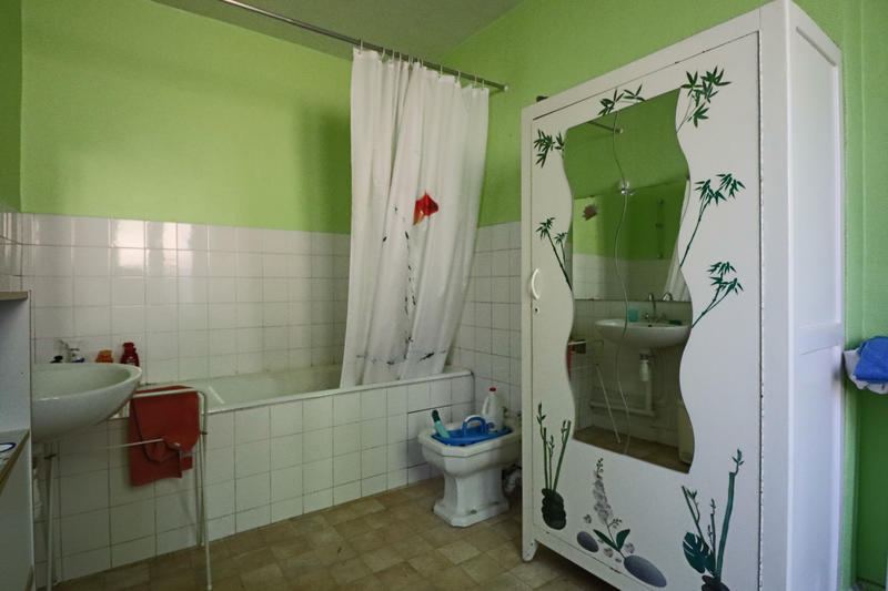 Maison - 104 m² - 8 pièces