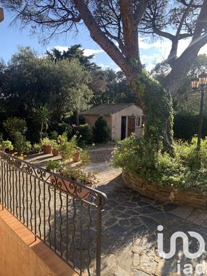 Maison - 269 m² - 14 pièces