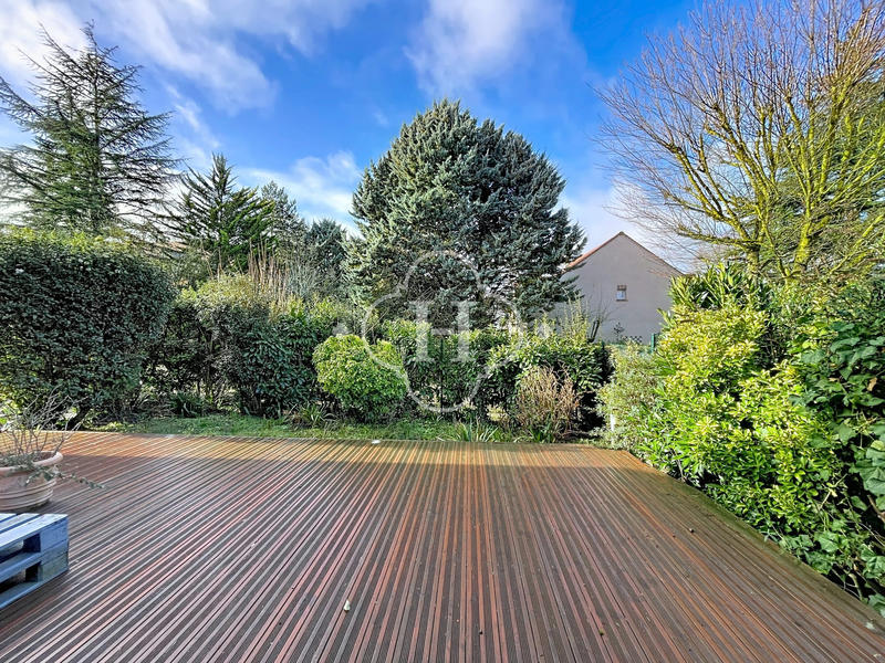 Maison - 191 m² - 8 pièces