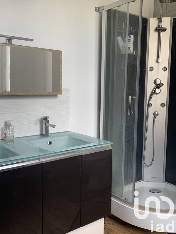 Maison - 270 m² - 11 pièces