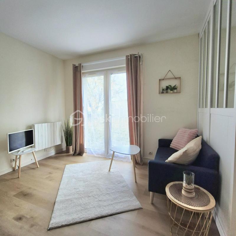 Studio - 30 m² - 1 pièce