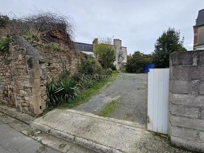 Maison - 210 m² - 8 pièces