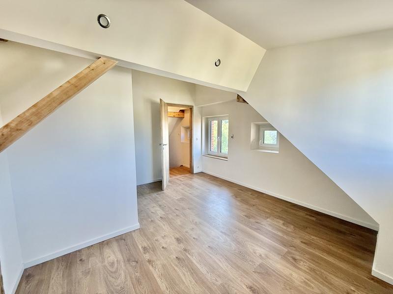 Maison - 121 m² - 7 pièces
