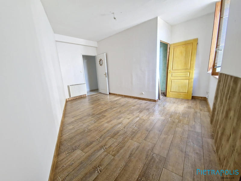 Appartement - 149 m² - 6 pièces
