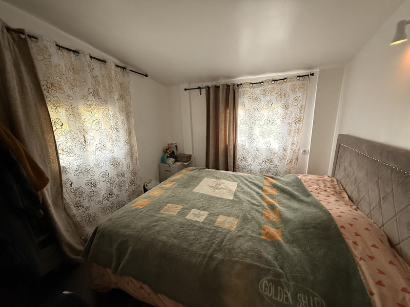 Maison - 92 m² - 5 pièces