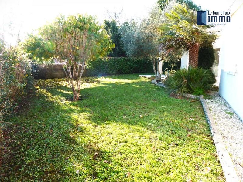 Pavillon - 181 m² - 7 pièces