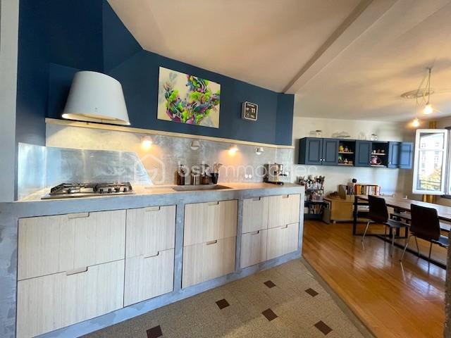 Appartement - 100 m² - 4 pièces