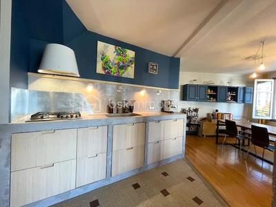 Appartement - 100 m² - 4 pièces