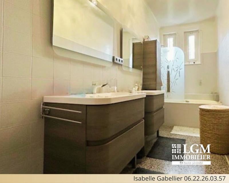 Maison - 138 m² - 4 pièces