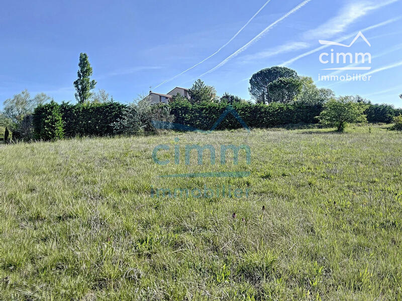 Terrain - 618 m²
