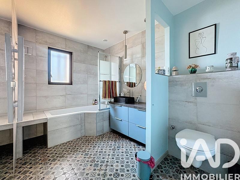 Maison - 135 m² - 6 pièces