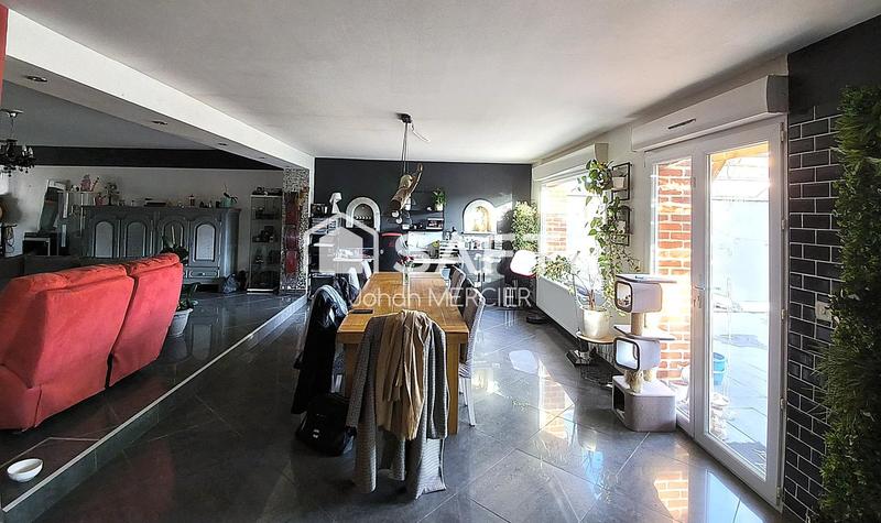 Maison - 120 m² - 5 pièces