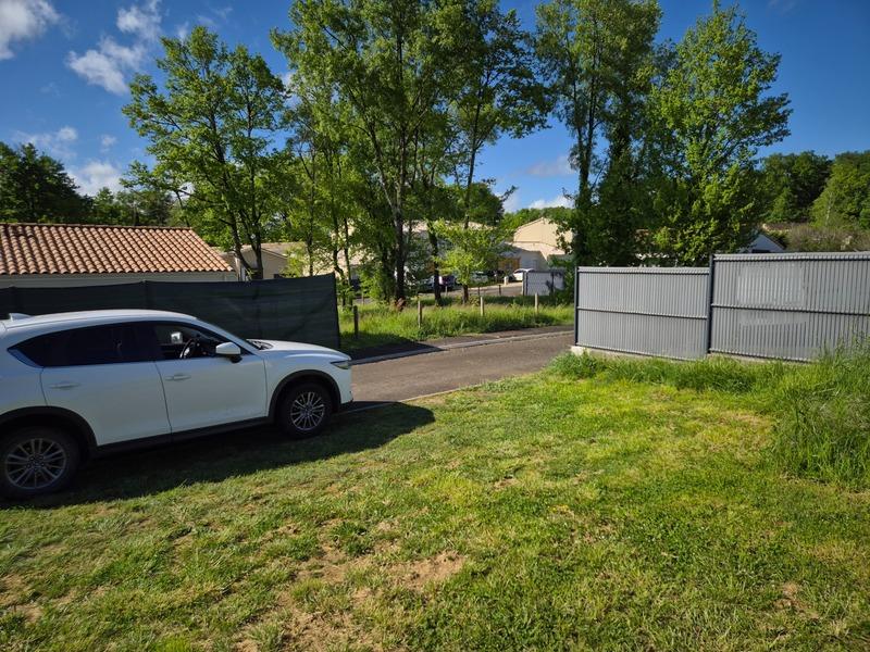 Terrain constructible - 609 m²