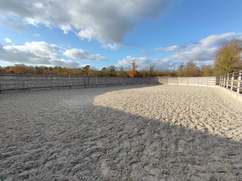 Haras - 700 m² - 26 pièces