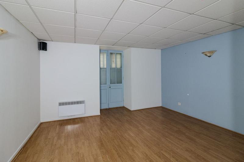 Maison de village - 200 m² - 11 pièces