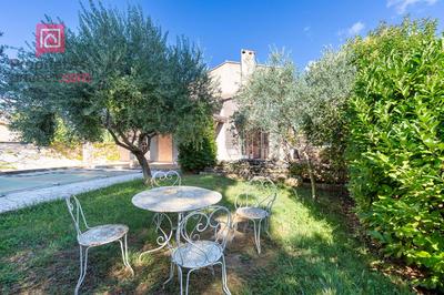 Maison - 137 m² - 6 pièces