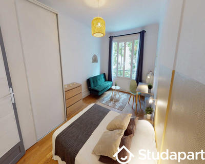 Chambre - 80 m² - 1 pièce