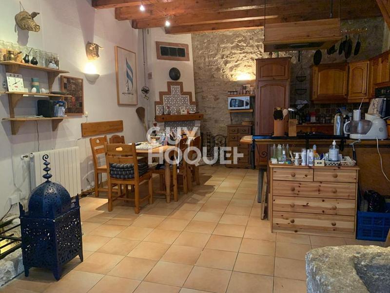 Maison - 324 m² - 8 pièces