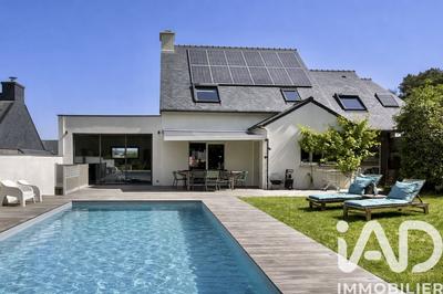 Maison - 180 m² - 7 pièces