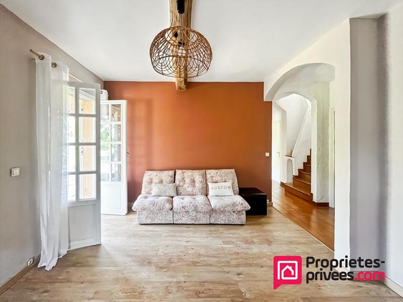 Villa - 332 m² - 12 pièces