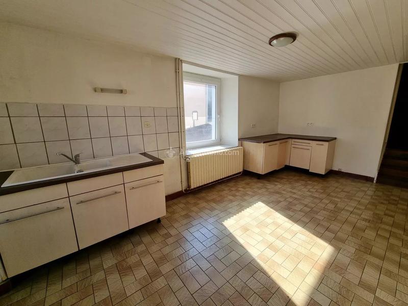 Maison - 102 m² - 6 pièces