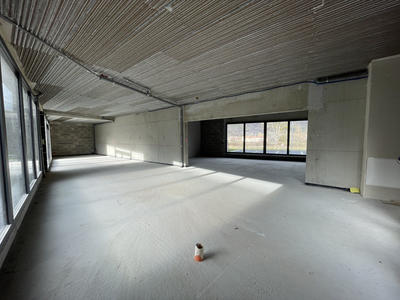 Local commercial - 135 m²