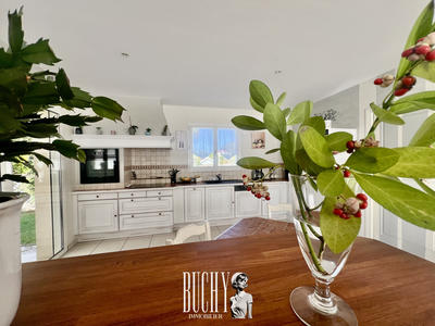 Maison - 185 m² - 5 pièces