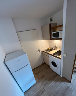 Studio - 24 m² - 1 pièce