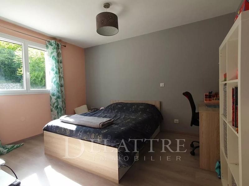 Maison - 180 m² - 8 pièces