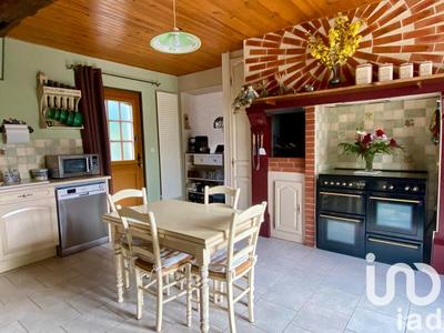 Maison - 250 m² - 9 pièces